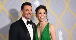 Hugh-Jackman-Wants-to-Make-Girlfriend-Sutton-Foster-His-Wife-1.jpg